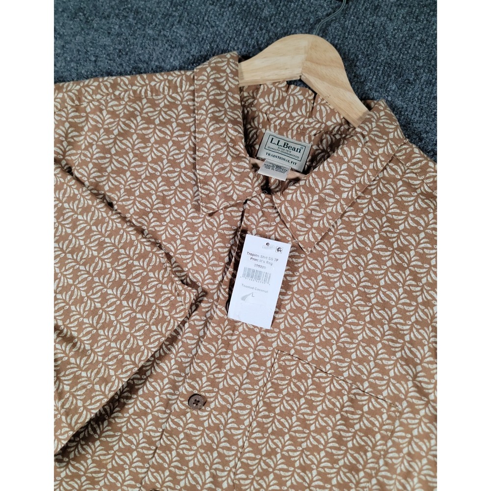 NEW L.L. Bean Tropics Shirt Mens Large Brown Print Pocket Loop Collar $50